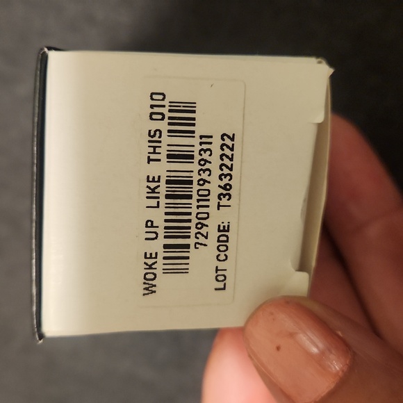 FLAWLESS BASE FOUNDATION SHADE 💥010💥125💥020💥New💯 32 EACH - Picture 5 of 5